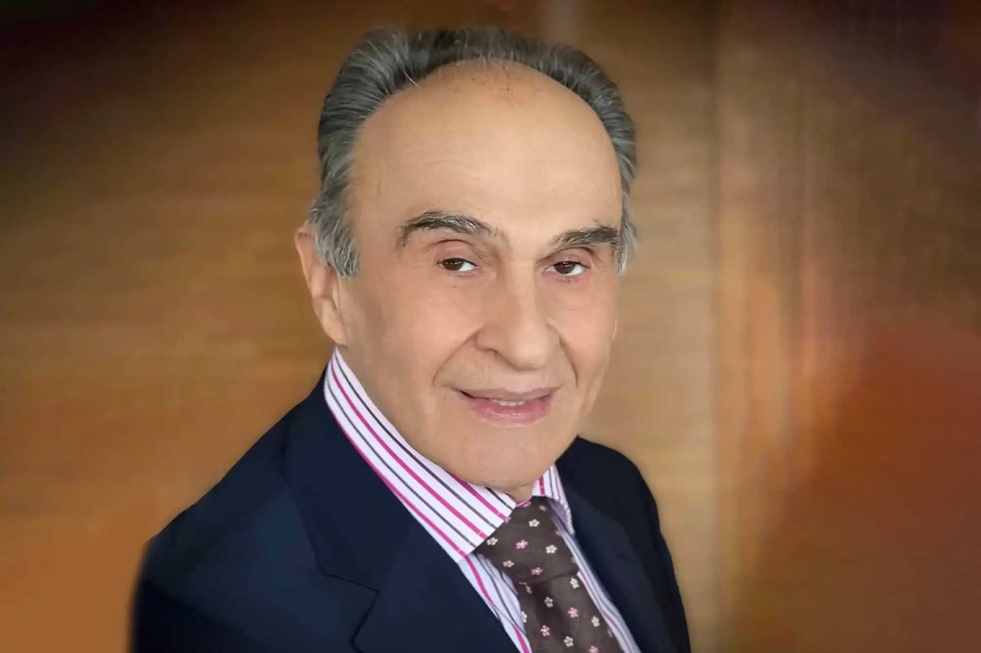 Pinkas E. Lebovits — дерматолог Park Plaza Dermatology